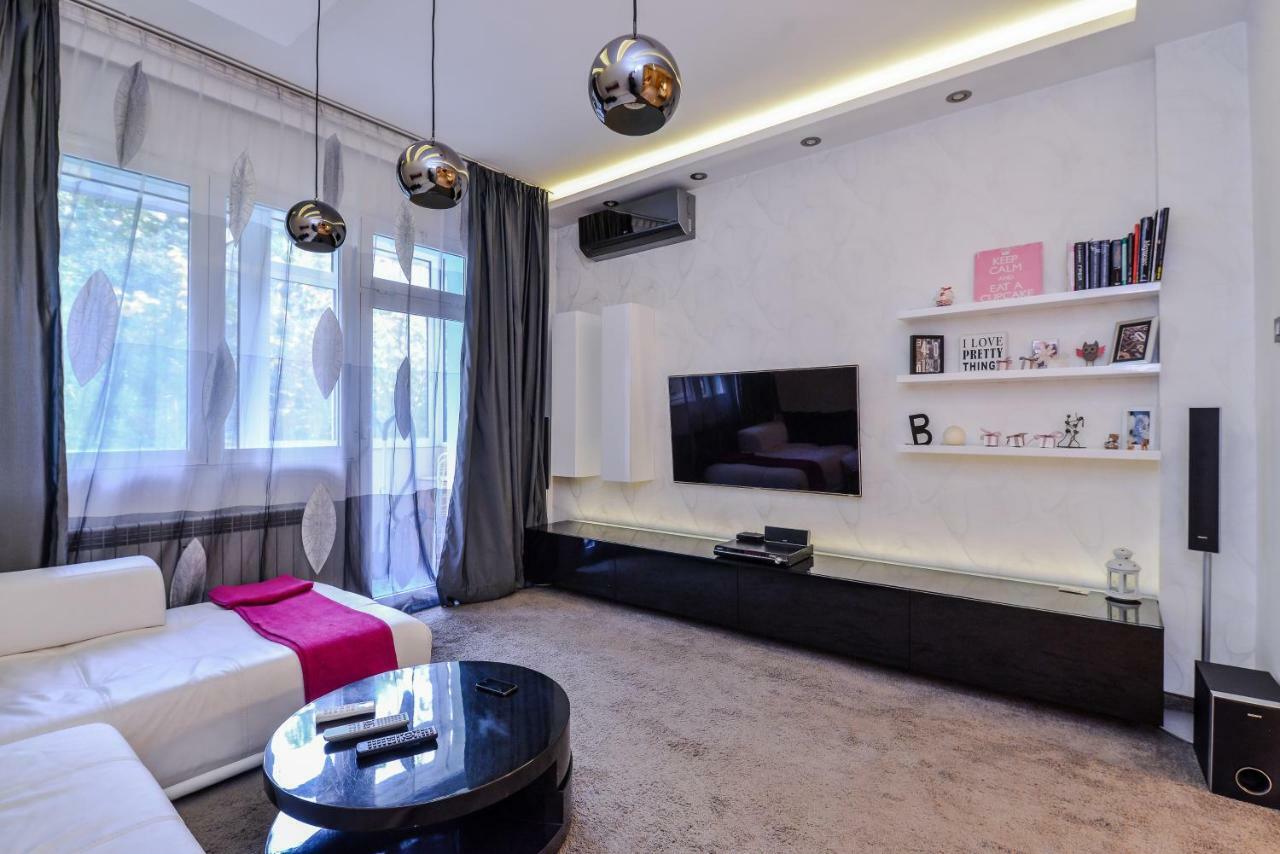 Extravaganzzo - Super Central One Bedroom Modern Apartment Sofia Buitenkant foto