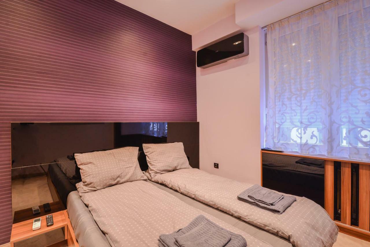 Extravaganzzo - Super Central One Bedroom Modern Apartment Sofia Buitenkant foto